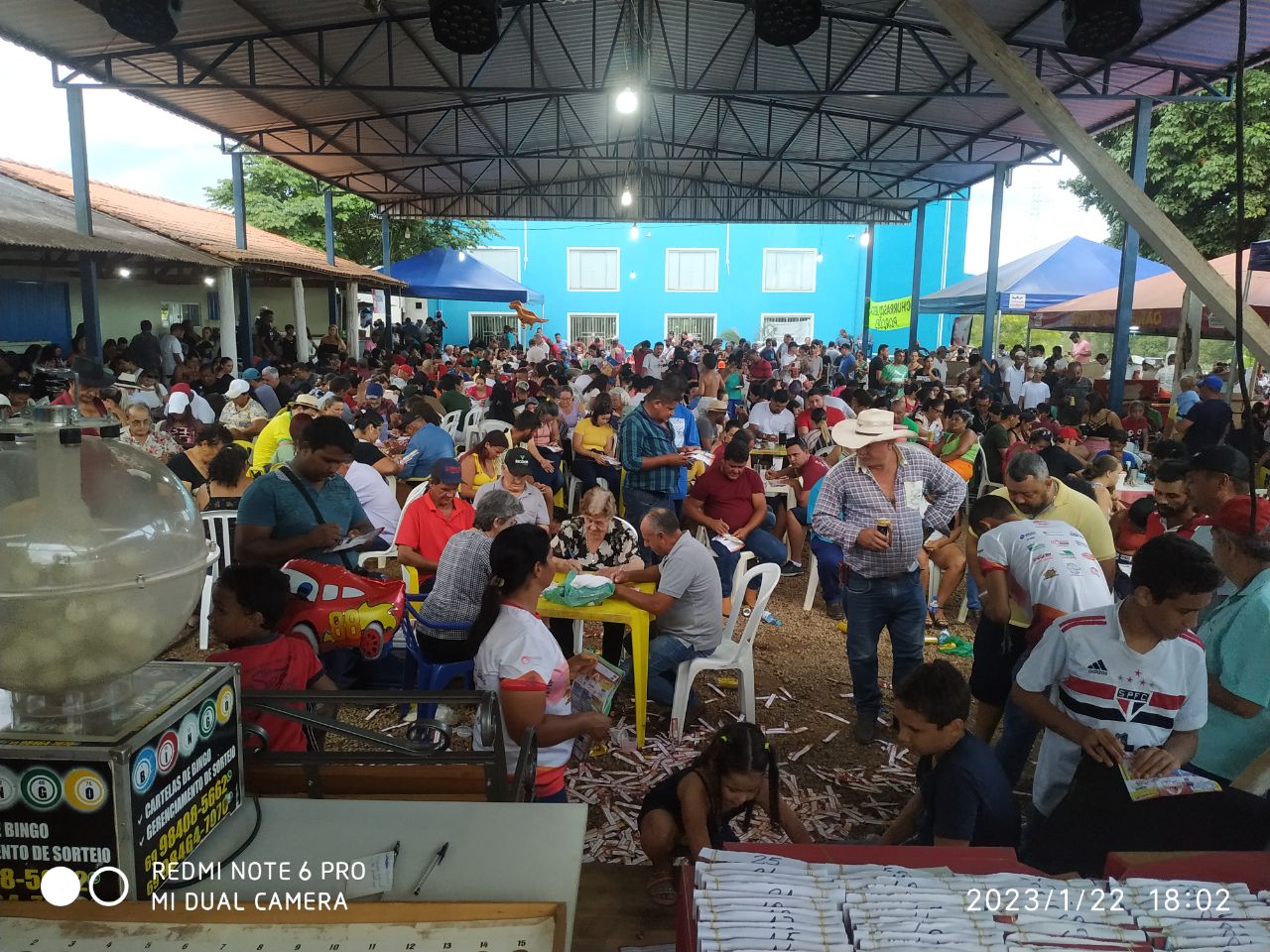 Almoço lotado da festa